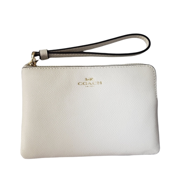 Coach Crossgrain Leather Corner Zip Wristlet-Gold/Chalk - Picture 5 of 5